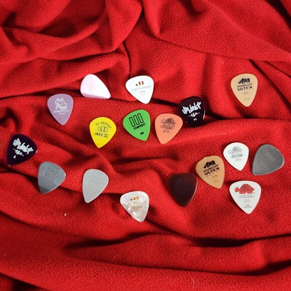 Dunlop Guitar/Electric Guitar 17pc Ultex Tortex Nylon Prime Tone Guitar Picks - Picture 2 of 16